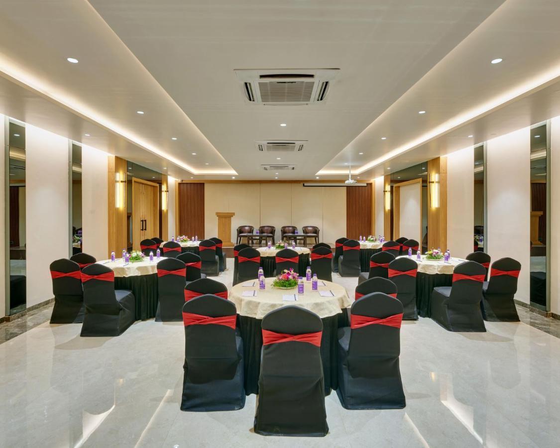 Citrus Hotel Kolhapur Luaran gambar