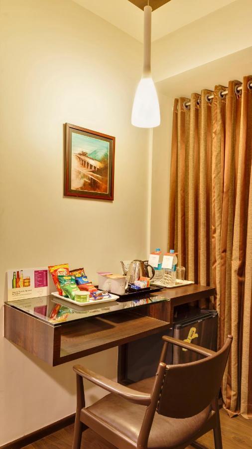 Citrus Hotel Kolhapur Luaran gambar