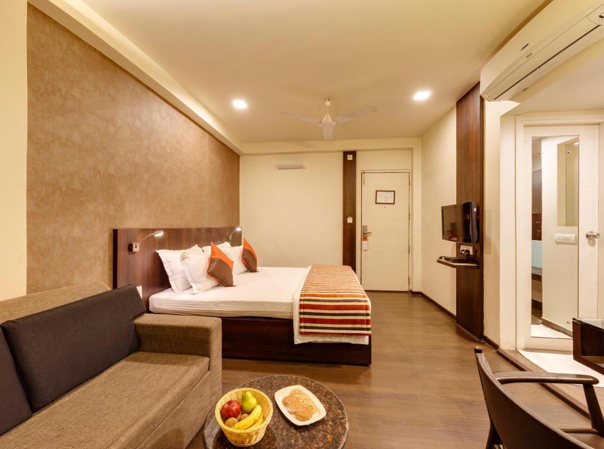 Citrus Hotel Kolhapur Luaran gambar